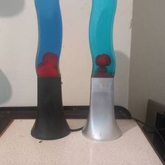 2 lava lamps