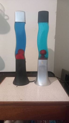 2 lava lamps