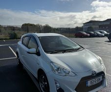 Toyota Aqua 2015