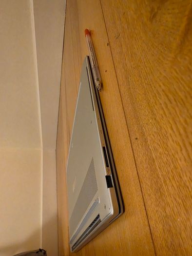 Asus Zenbook S 16 Oled Touchscreen Ryzen Ai 9 32GB RAM 1tb SSD