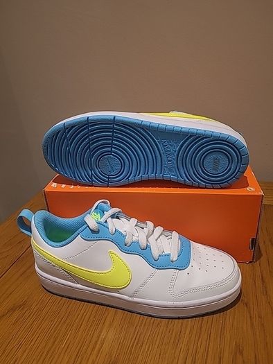 New Nike trainers size 4.5uk