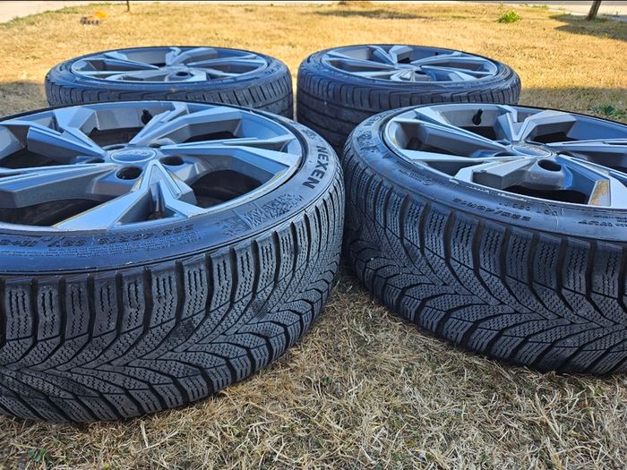 Genuine Audi 18" 5 Y Spoke for A3 / S3