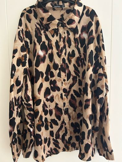 Boohoo blouse UK20