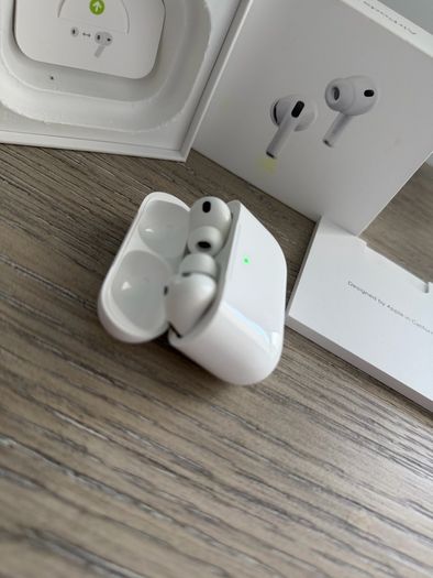 Apple Airpod Pro Gen 3 (latest)