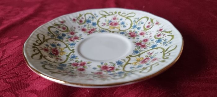 Rare Elizabethan Staffordshire Fine Bone China July Flower Of The Month Tea Cup And Saucer Made in England