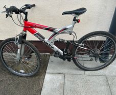 kids mountain bike 26" wheels