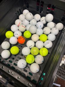 40 Taylormade/Srixon Golf Balls