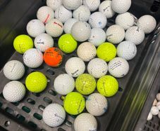 40 Taylormade/Srixon Golf Balls