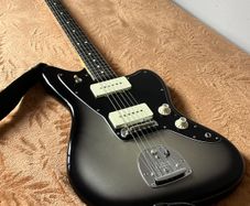 2017 Fender American Professional Jazzmaster Limited Edition - Silverburst