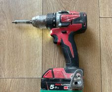 Milwaukee M18 brushless drill