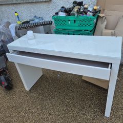 dresser / desk with drawer