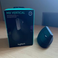 Logitech Lift Vertical Ergonomic Mouse - Graphite