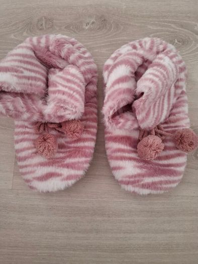 brand new bootie size S
