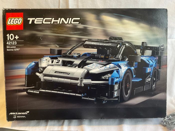 Lego Technic McLaren Senna 42123
