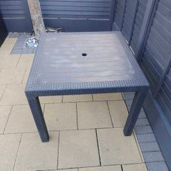 Garden table