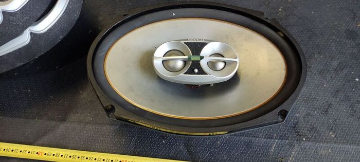 Infinity Reference car audio speakers