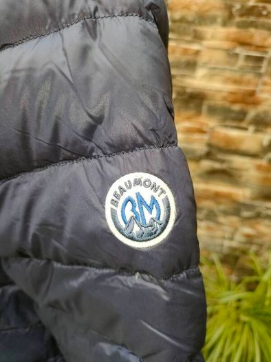 Beaumont Amsterdam ladies down light weight puffer jacket  Size Small 38 EU Full zip 2 zip pockets  Great winter jacket  Measurements in the photos