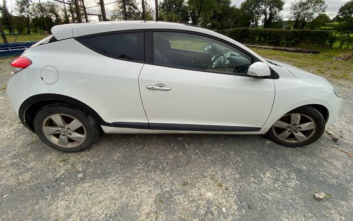 2011 Renault Megane Coupe Breaking For Parts