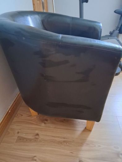 Black Tub Chair