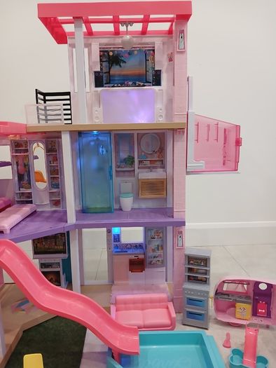 Barbie Dream House