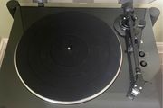 Denon DP-300F fully automatic Turntable like new Boxed pristine condition