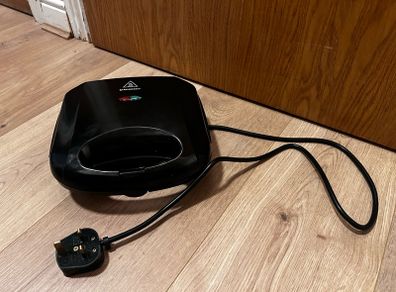 Sandwich toaster