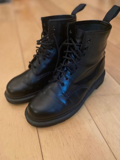 Dr Martens Mono Black 1460 UK 9