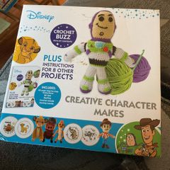 Disney crochet buzz lightyear kit