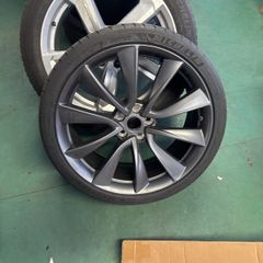 20" Tesla model 3 performance wheel (x1)