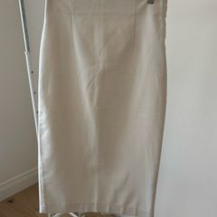 Zara pencil skirt in off white - medium