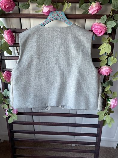 gilet grey fake fur front cropped gilet size X-Large savida