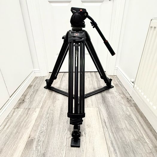 Manfrotto 546GB aluminium tripod 501 HDV fluid head