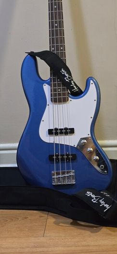 Bass Harley Benton, Jazz style, as new