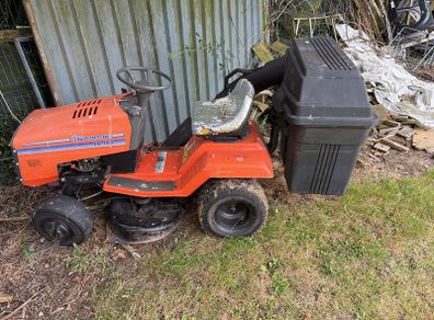 Husqvarna ride on lawnmower