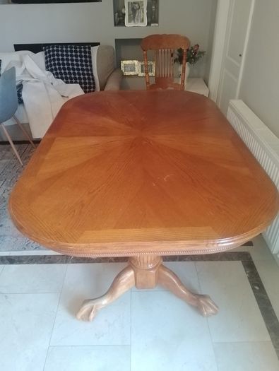 large Extenable Solid Wooden Dining Room Table and Chairs