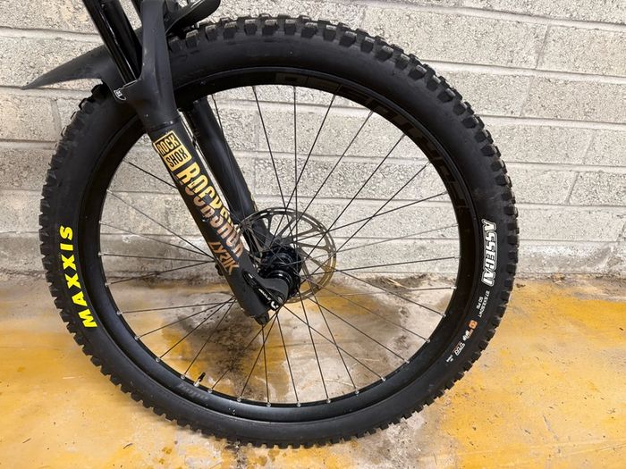 Santa cruz nomad C 2018 (Perfect starter set