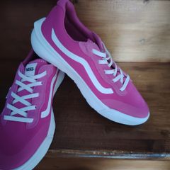 Sneakers Brand New