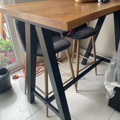 bar table and stools
