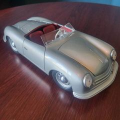1/18 Die-cast Porsche