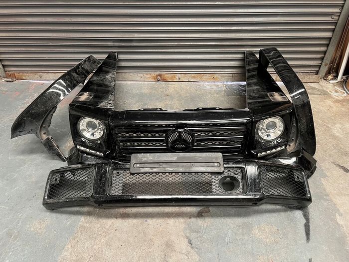 Mercedes G Wagen Wagon Late model front wings 2016 W463 Xenon