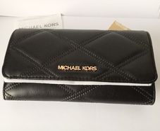 New Michael Kors Wallet