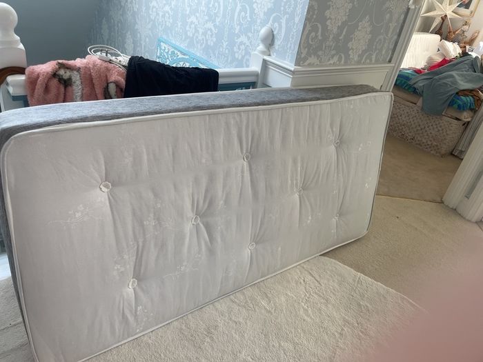 bed mattress single
