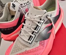 New Balance fuel cell Super Comp Elite 4