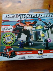 Transformers KRE-O Optimus Prime v Megatron
