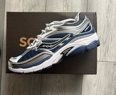 Saucony ProGrid Omni 9