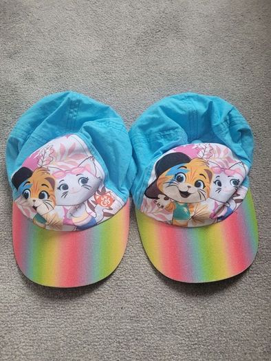 Girl's Cap, size: 3-6 years
