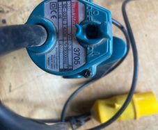 Makita 3705 laminate trimmer/router