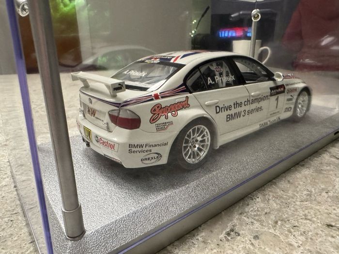 Genuine Bmw E90 Dtm Autoart Saloon 1.18 Scale