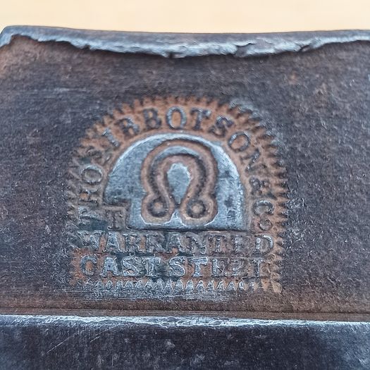 Antique Thomas Ibbotson & Co  wooden hand plane no. 8  Sheffield, England   circa mid-to-late 19th century