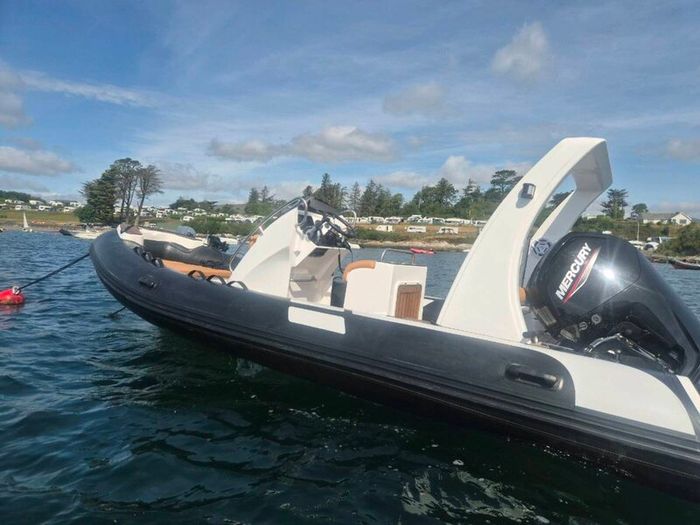 5.8 m Rib with Mercury 115hp outboard